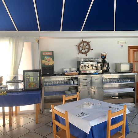 Hospedaje El Marinero Isla Ngoại thất bức ảnh
